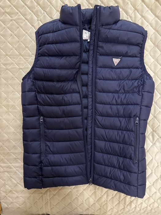 Жилет для мальчика Guess