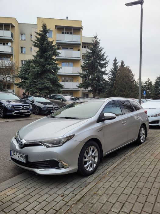 Toyota Auris Hybrid 1.8 kombi ASO 1wł