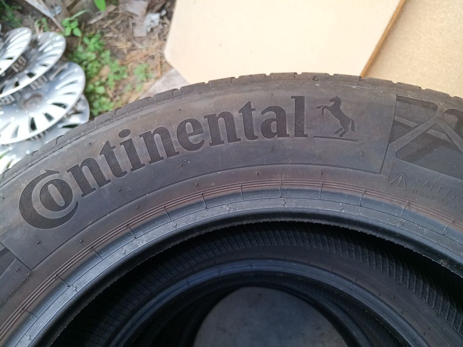 Opony opona 4x 215/60R17 Continental
