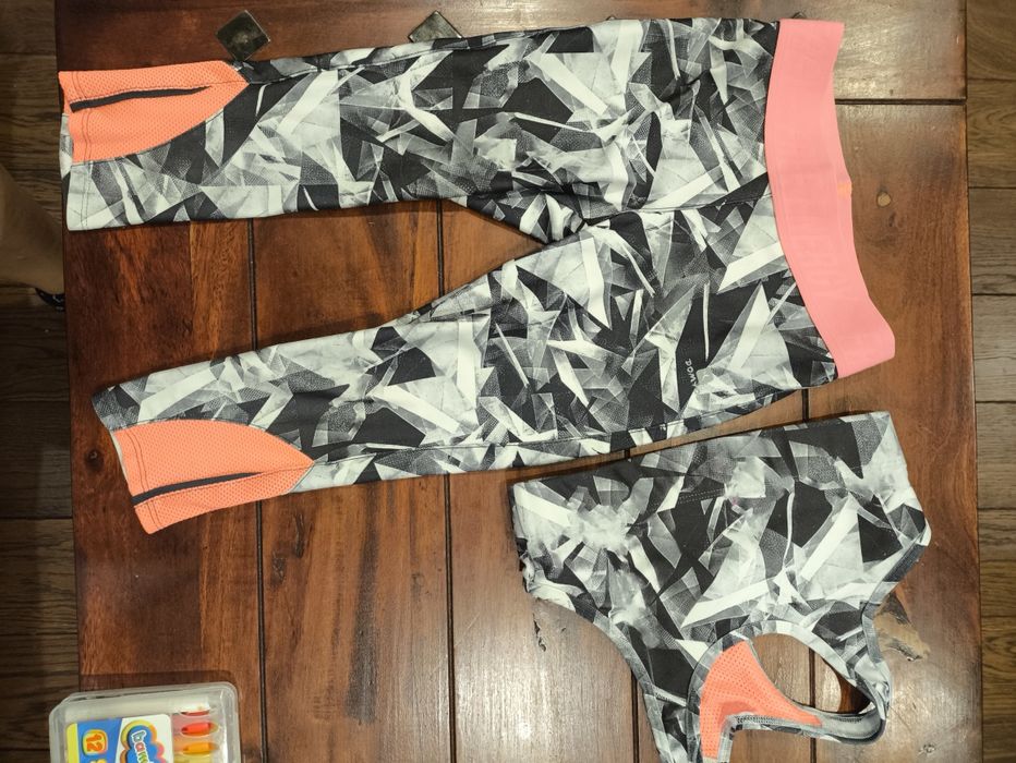 Strój na gimnastykę, akrobatykę,do ćwiczeń