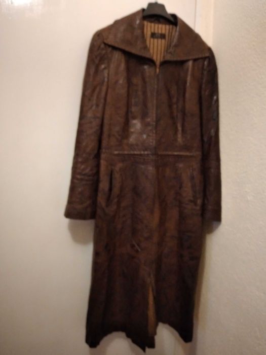 Płaszcz damski skórzany
