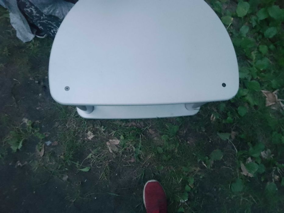 Stolik  pod  telewizor