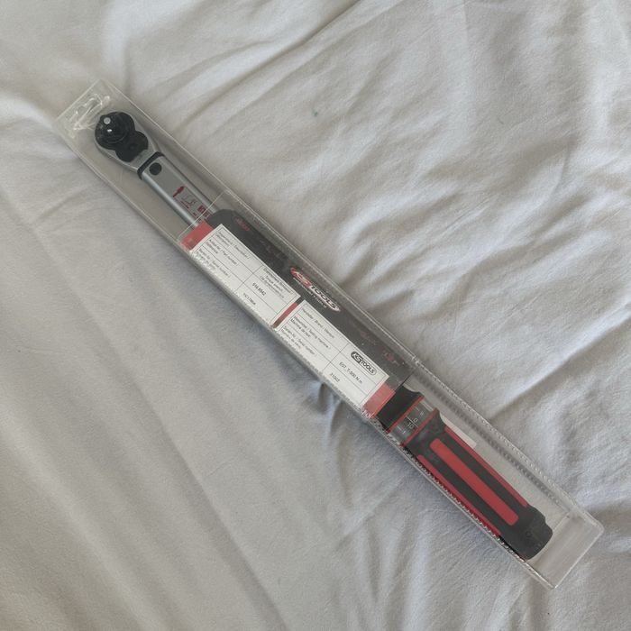 Динамометрический ключ KS TOOLS E07 T 500 Nm