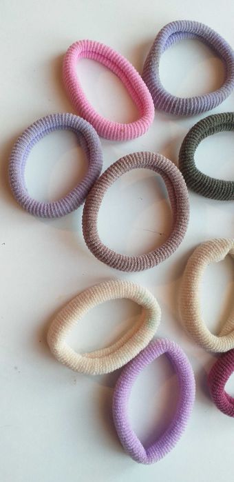 Conjunto 13 elásticos cabelo - novos - portes incluidos