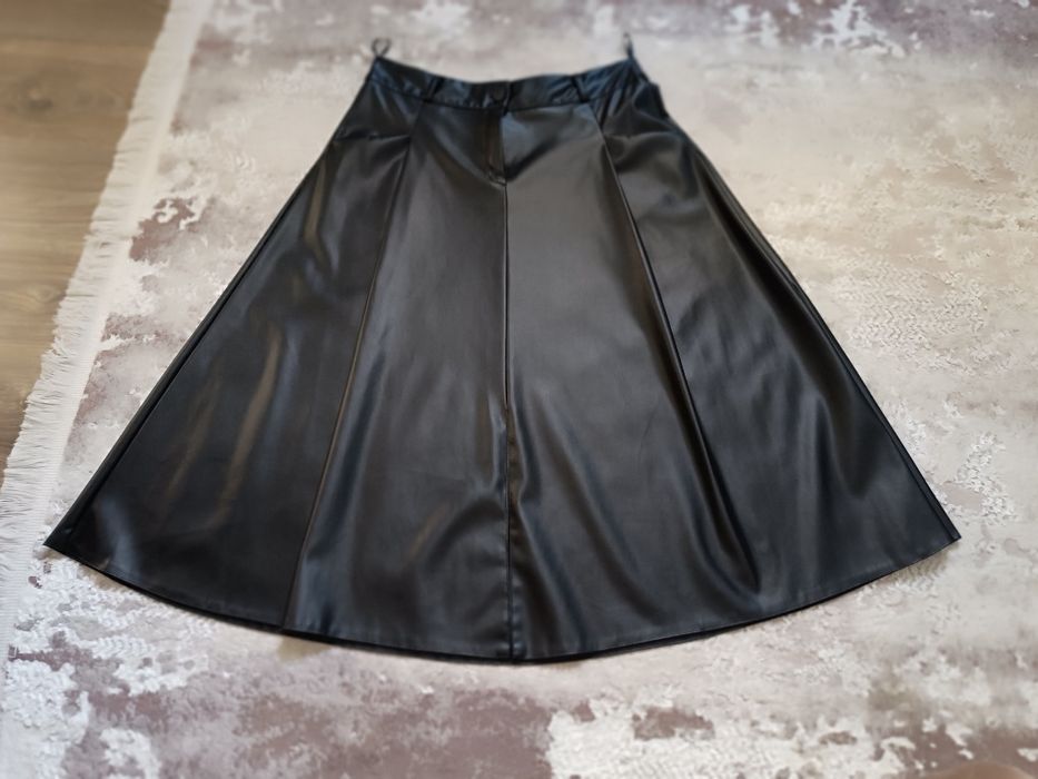Спідниця шкіряна розмір 46