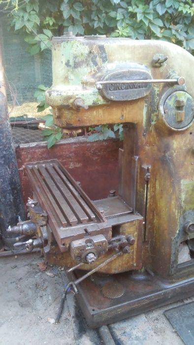 Вертикально-фрезерный-ИСО50 Cincinnati.