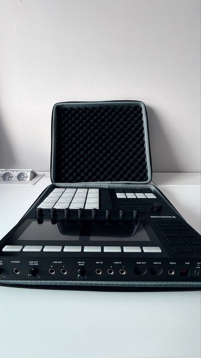 Native Instruments Maschine MK3 + pokrowiec + oprogramowanie