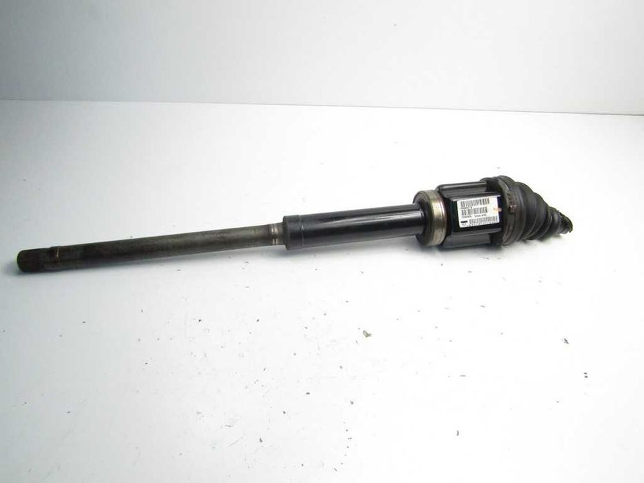 Volvo XC70 2.4 D5 04r półoś prawa przednia przegub