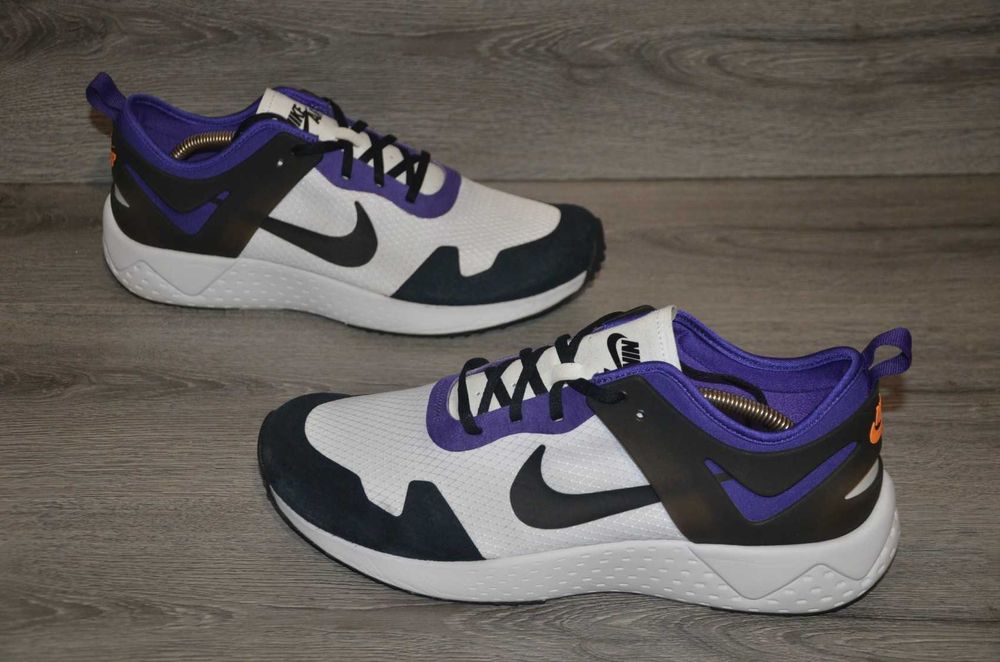 Продам кросівки Фірма Nike Zoom Lite QS.
