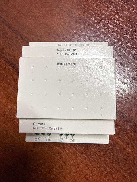 Дискретний Модуль Zelio SR3  XT 101 FU