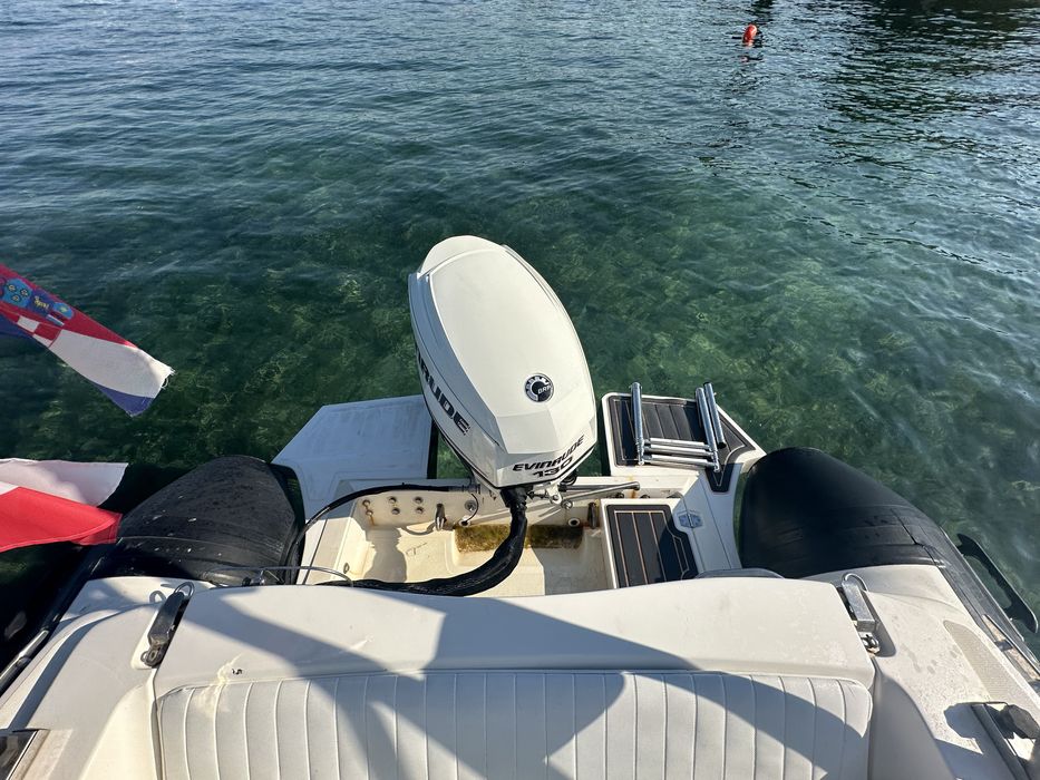 RIB Ponton ZAR 53 Evinrude 130 E-TEC stereo navi ploter