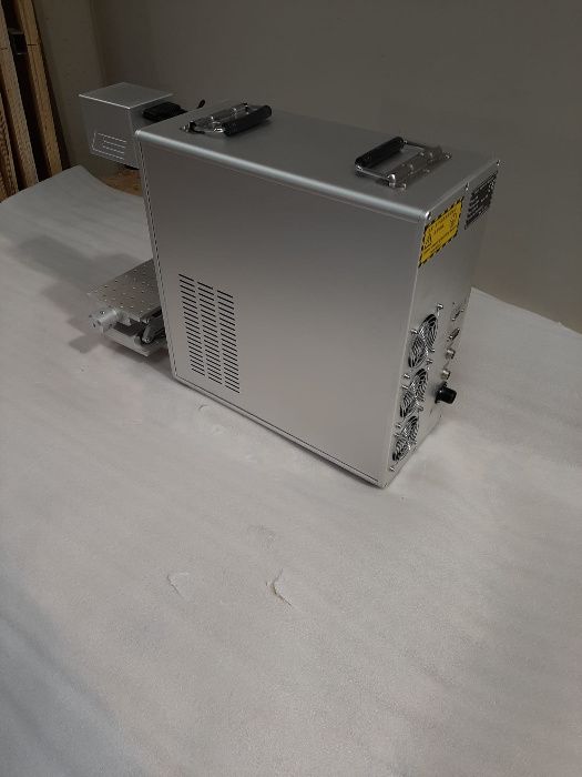 maquina gravação laser metais 20w fibra