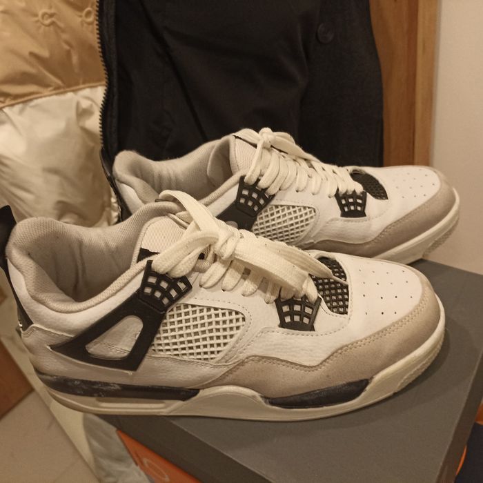 Nike Jordan 4 Frozen
