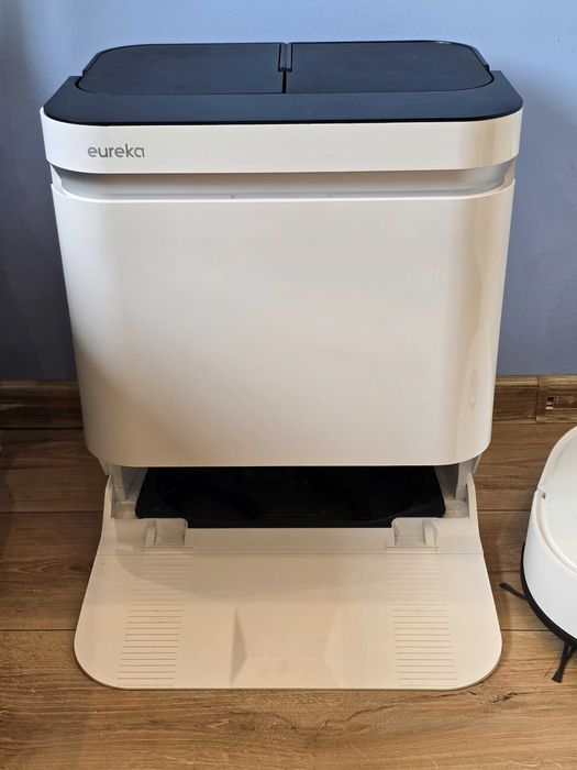 Robot sprzątający Eureka J15 Pro Ultra + 5 worków + filtry. Robot odkurzacz