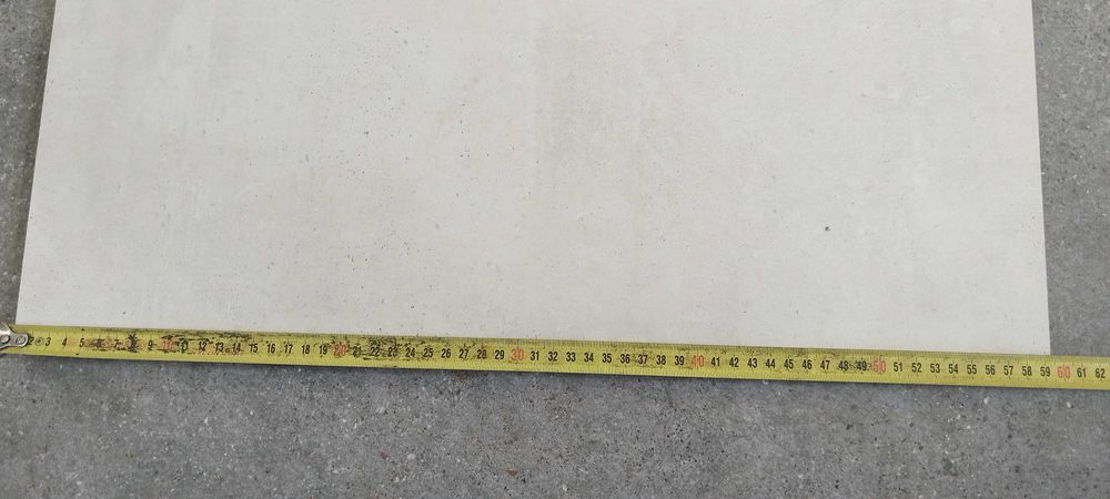 Gres podłogowy 13 mm szkliwiony mat 60x60