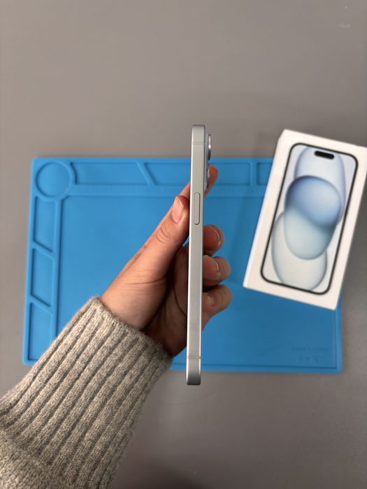 iPhone 15 з гарантією