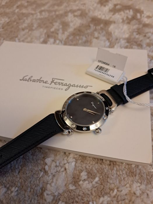 Годинники Salvatore Ferragamo