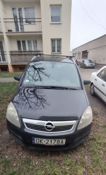 Opel Zafira B 1.8 benzyna 2007 uszkodzony
