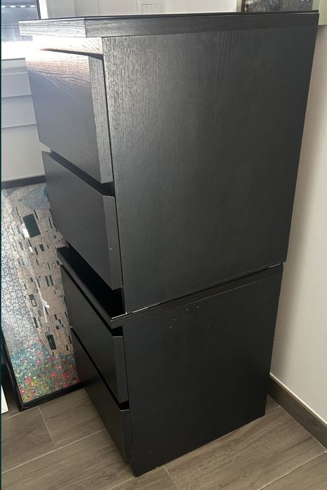 2 mesas de cabeceira ikea