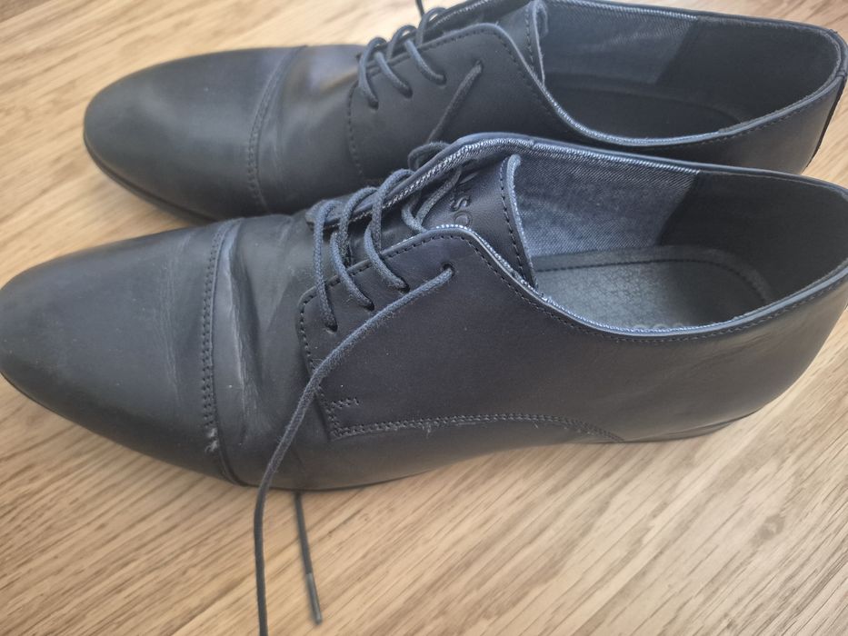 Buty garniturowe męskie Lasocki skóra granat rozm. 40