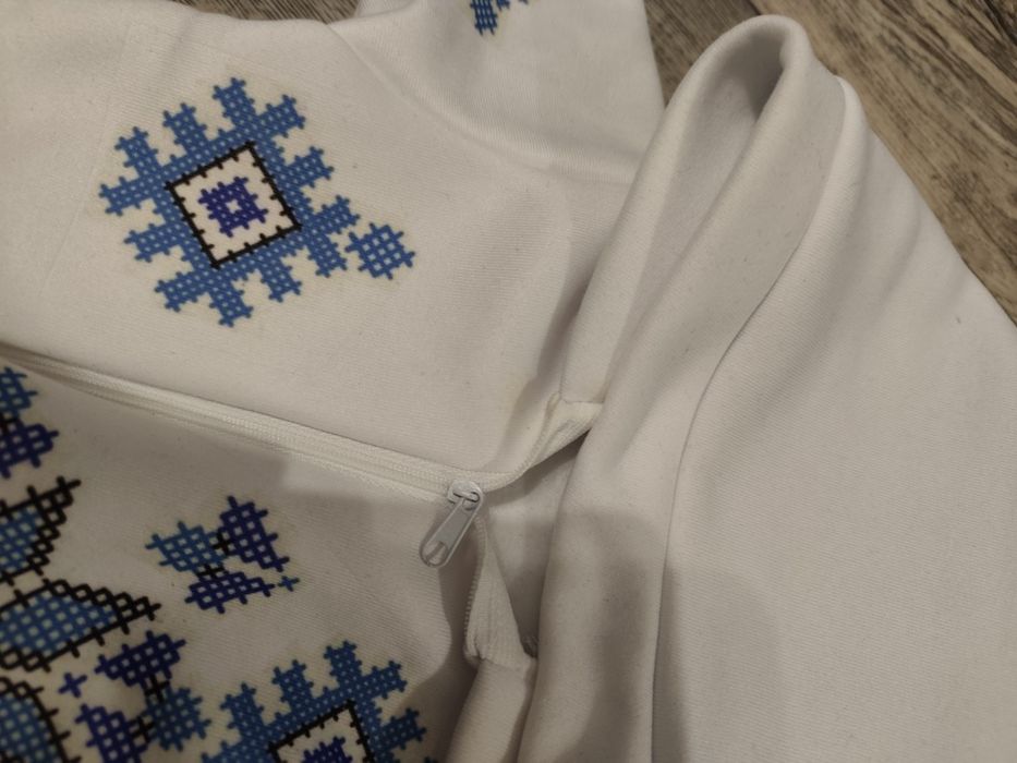 Красивезний чоловічок для хлопчика в українському стилі