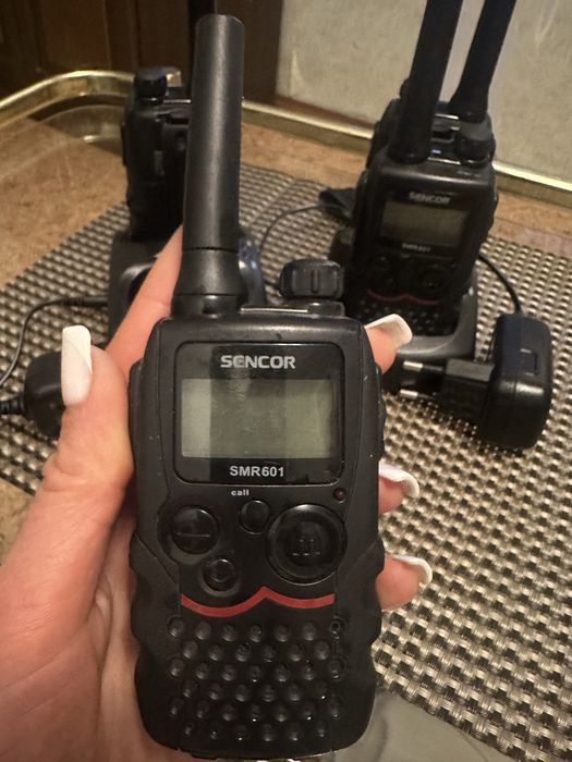 Портативні рації SMR 601 від компанії Sencor.2 шт