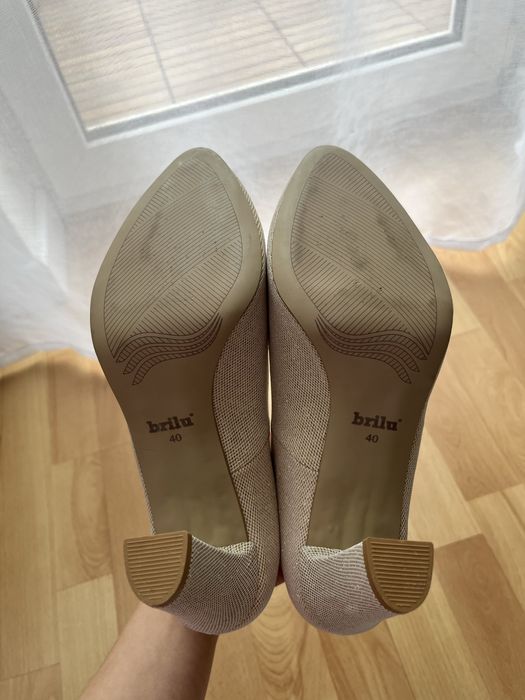 Śliczne (ślubne lub nie) obcasy!