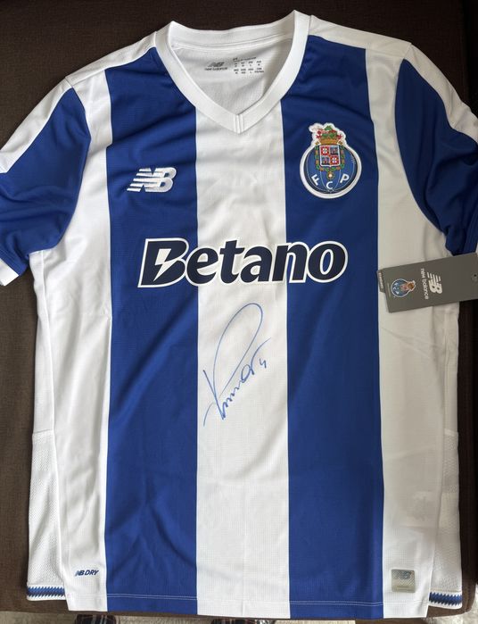 Koszulka sportowa New Balance FC Porto z autografem piłkarza Kiwior kolekcjonerska