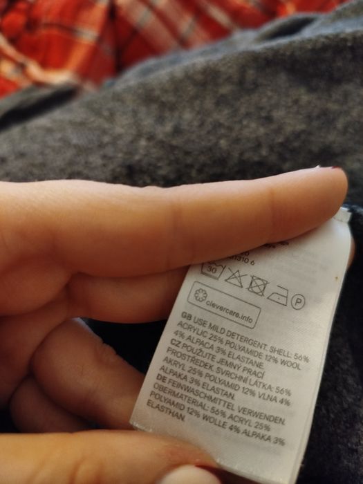 Damski kardigan z wełną