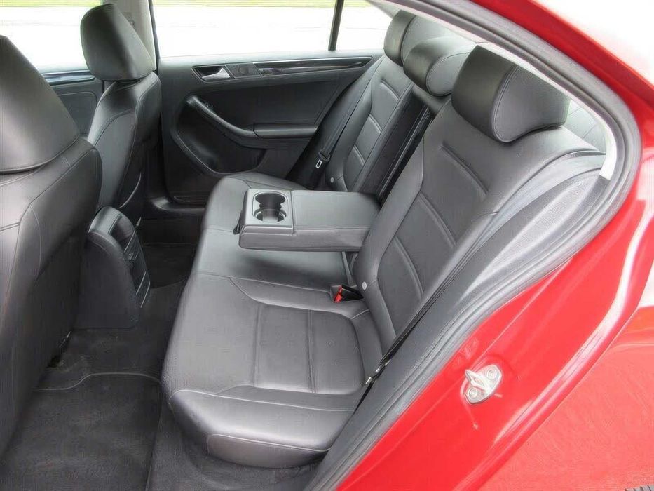 Volkswagen Jetta      2017