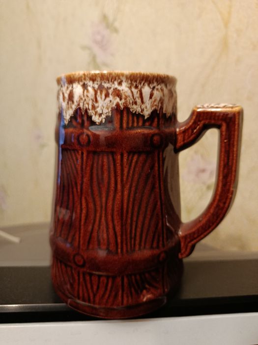 Кухлі, кружки пивні