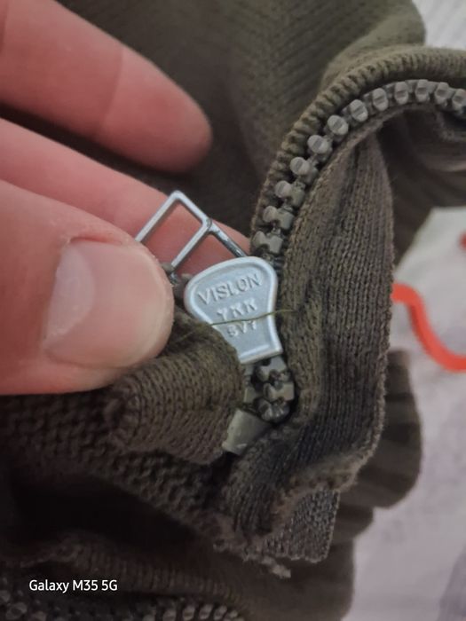 Продам світер Stone Island