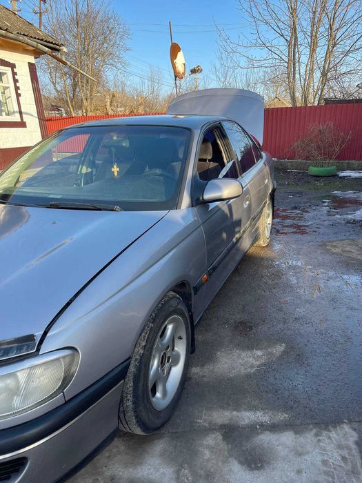 Opel omega b 1995 рік