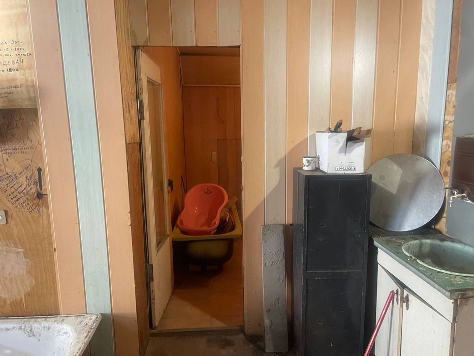 Продам гараж  кооператив лівобережний