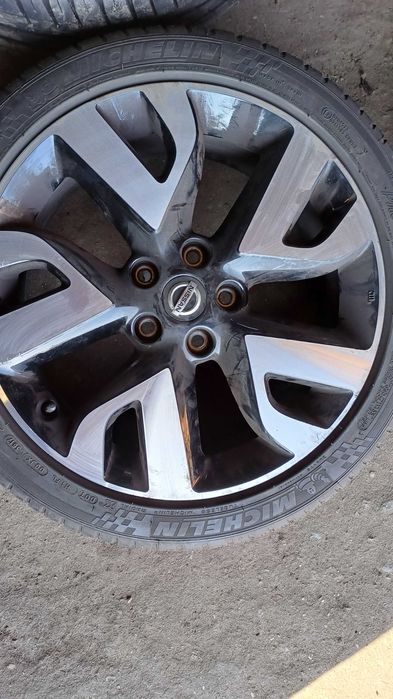 Koła felgi aluminiowe Nissan 5x114,3 18" TPMS