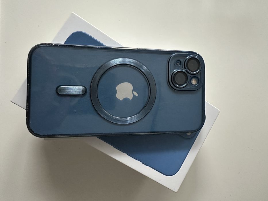 Iphone 13 w kolorze blue