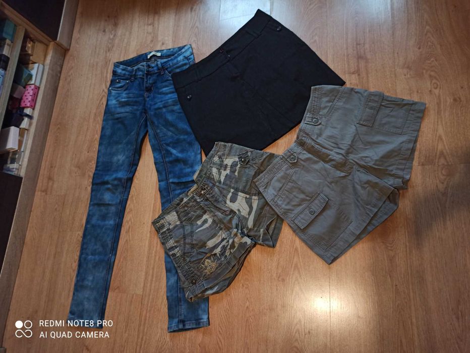 Ubrania w rozmiarze M/L - cały zestaw