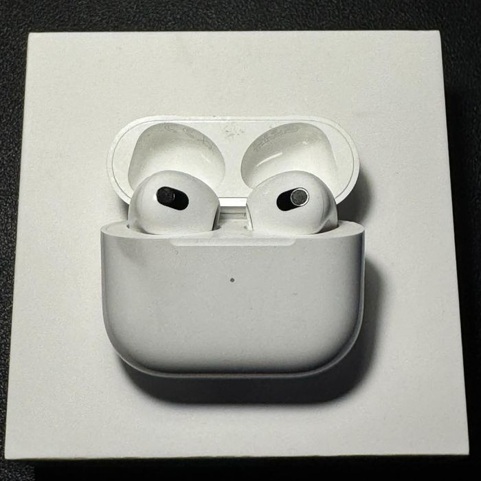 Słuchawki bezprzewodowe Airpods Apple generacja 3
