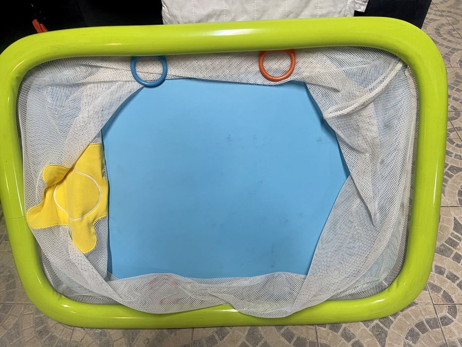 Parque infantil em bom estado