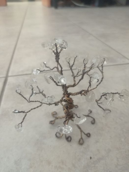 Árvore da vida em pedras naturais de cristal