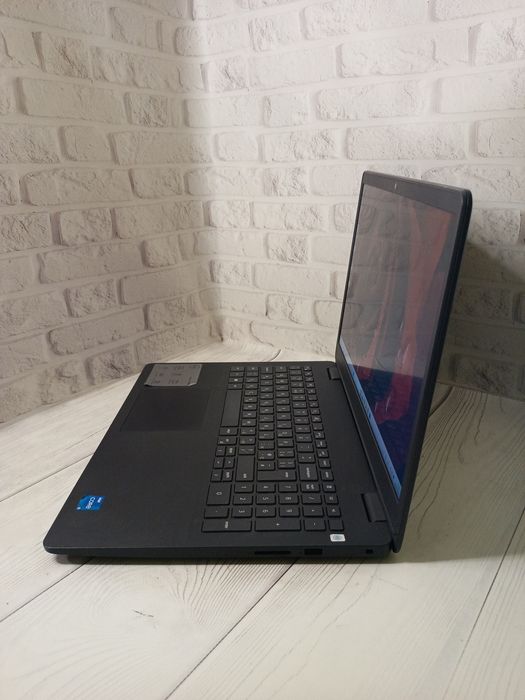 Ноутбук Dell Inspiron 3501 i5-1135G7 8Gb DDR4 512 Gb SSD NVME