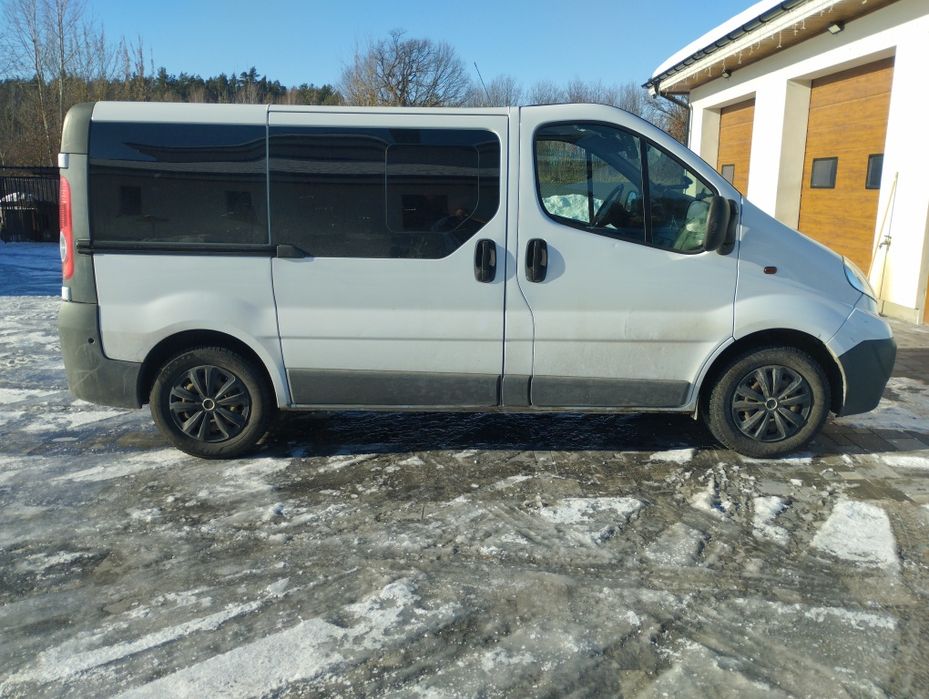 Opel Vivaro 2.0Cdti osobowe