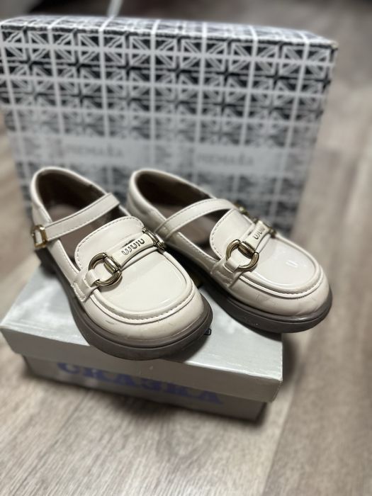 Туфлі для дівчинки 29 розмір