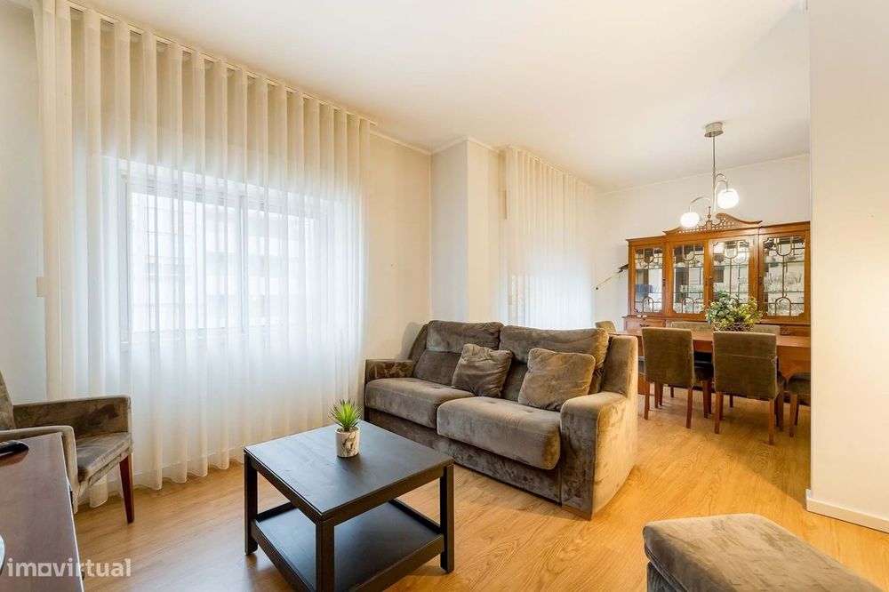 Apartamento T3 Barcelos Centro com Varanda