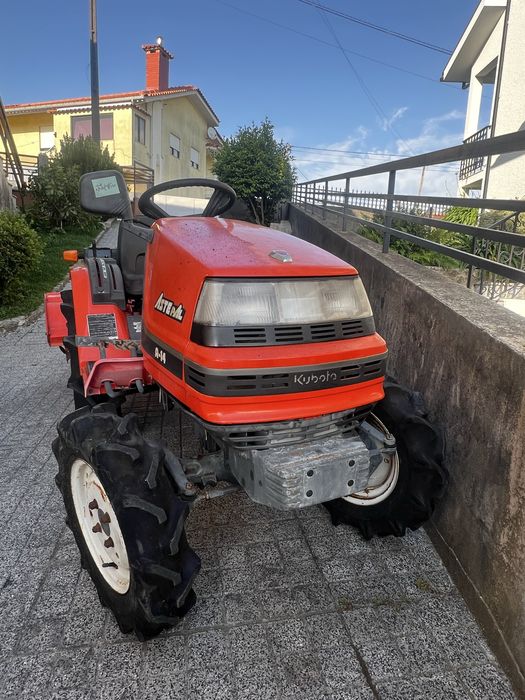 Trator kubota 4x4