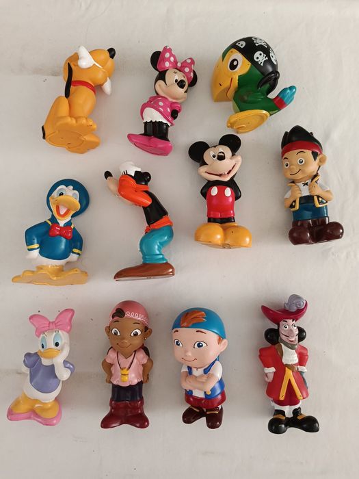 Lote 18 Figuras PVC Infantil (Patrulha Pata, Disney, Jake)