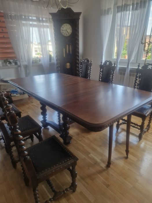 Antyk Stare meble w Gdańskim stylu z krzesłami