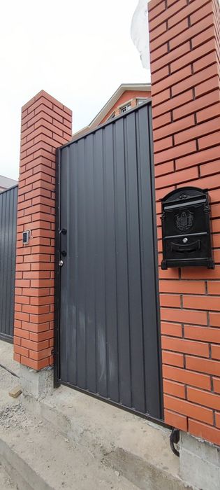 Продаю будинок р-н палацу дітей та юнацтва