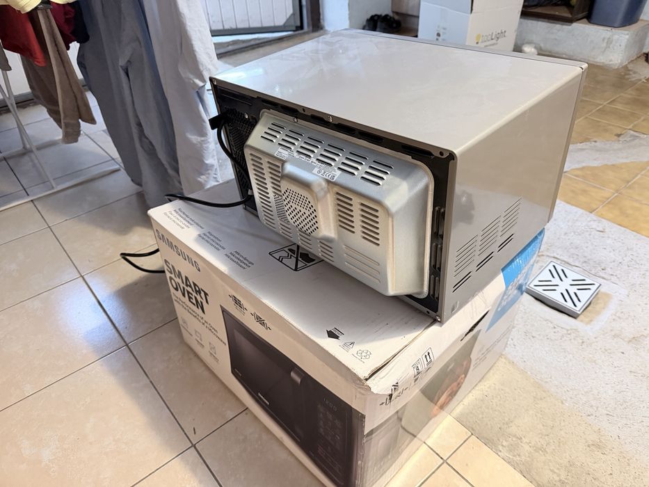Kuchenka kompaktowa samsung MC28H5013AS