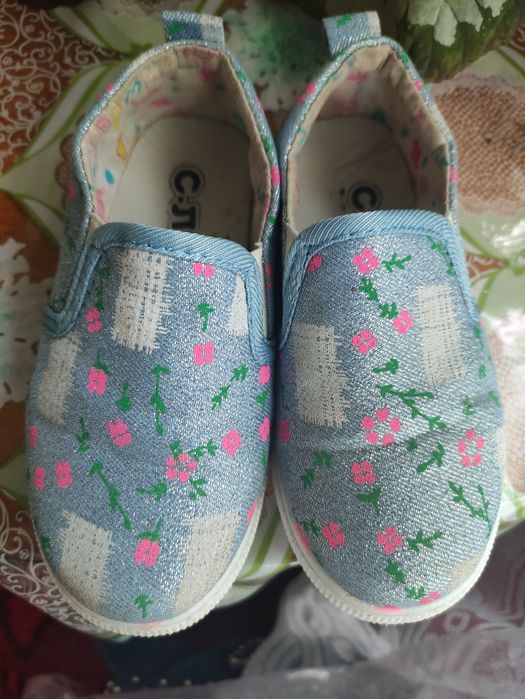 Мокасины, кеды, слипоны